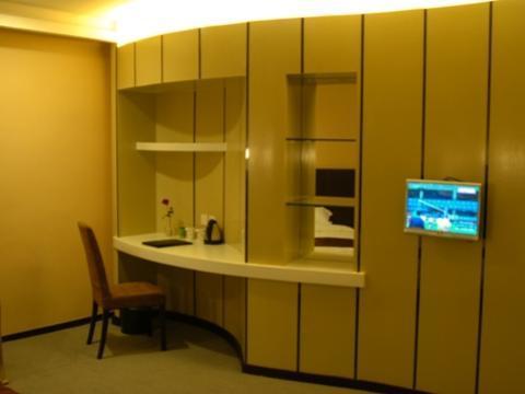Super 8 Wenzhou Xingrong Hotel Exterior photo