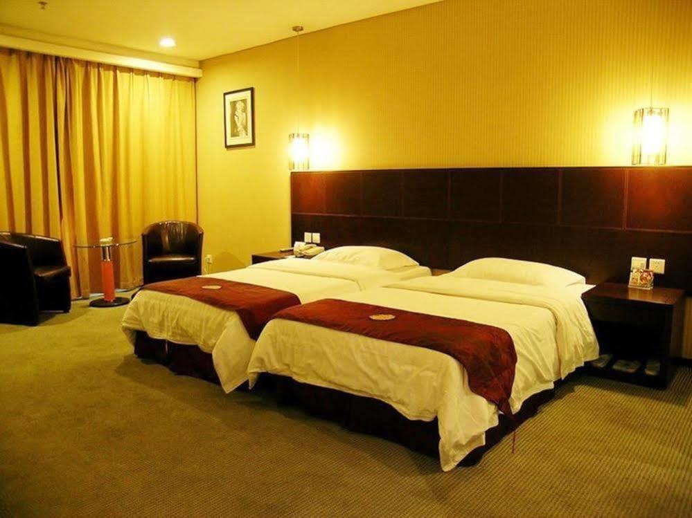 Super 8 Wenzhou Xingrong Hotel Exterior photo