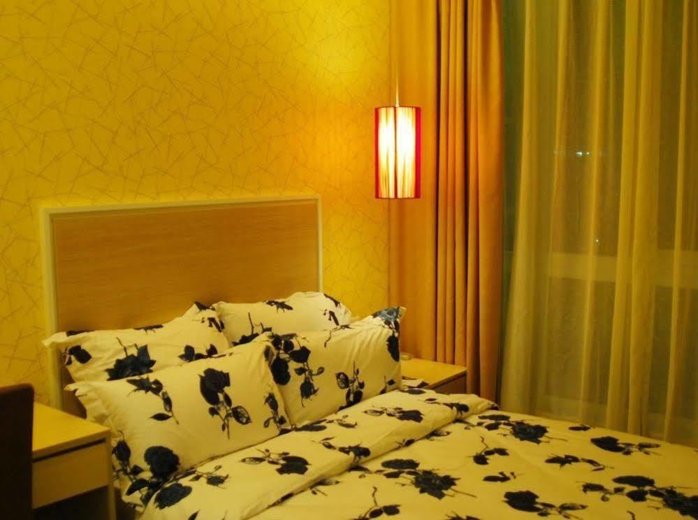 Super 8 Wenzhou Xingrong Hotel Exterior photo